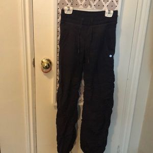 Lulu jogger pants